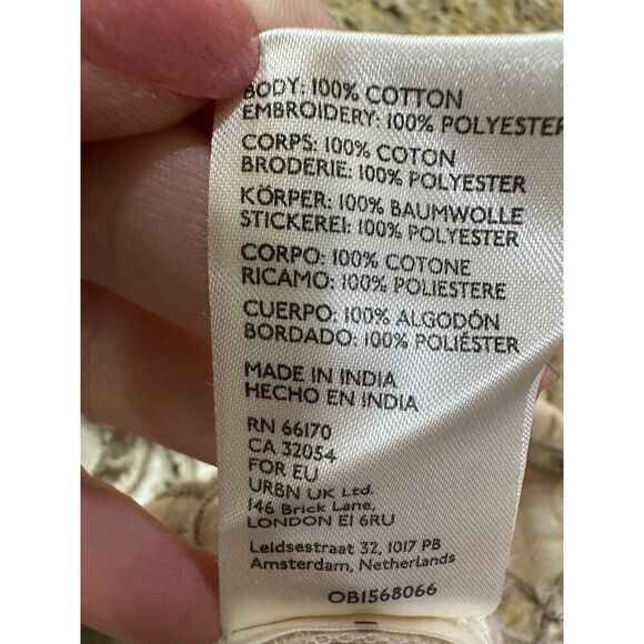 Free People We The Free Embroidered Laser Cutout Boxy Boho Crop Top Size Small - Picture 9 of 15